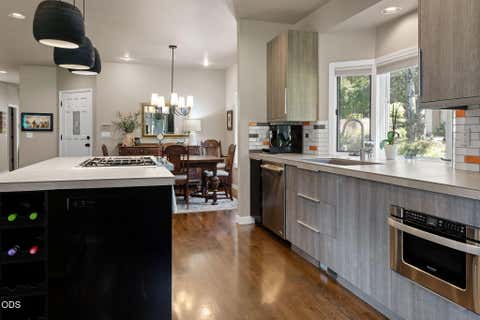 Tiny photo for 60733 Breckenridge Street, Bend, OR 97702 (MLS # 220227069)
