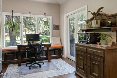 Tiny photo for 60733 Breckenridge Street, Bend, OR 97702 (MLS # 220227069)