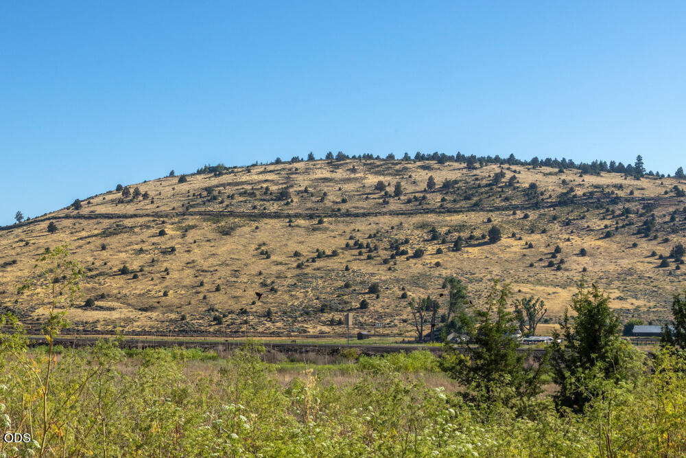 Photo 1 of 26 — N Hwy 97, Klamath Falls, OR 97601