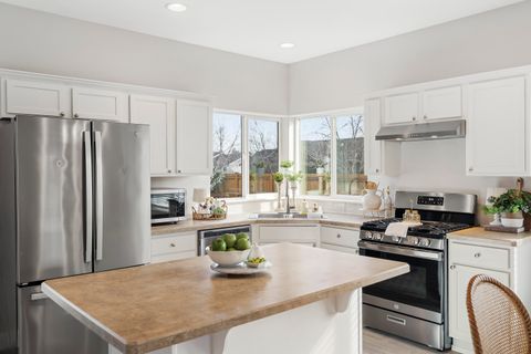 Tiny photo for 20688 White Dove Lane, Bend, OR 97702 (MLS # 220217187)