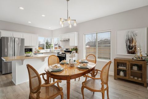 Tiny photo for 20688 White Dove Lane, Bend, OR 97702 (MLS # 220217187)