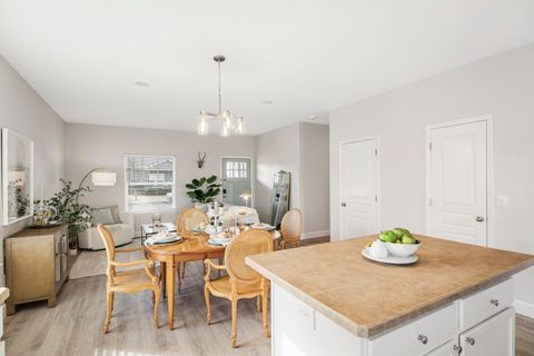 Tiny photo for 20688 White Dove Lane, Bend, OR 97702 (MLS # 220217187)