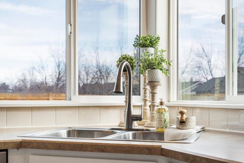 Tiny photo for 20688 White Dove Lane, Bend, OR 97702 (MLS # 220217187)