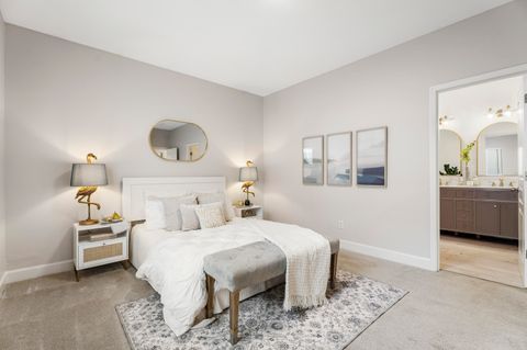 Tiny photo for 20688 White Dove Lane, Bend, OR 97702 (MLS # 220217187)