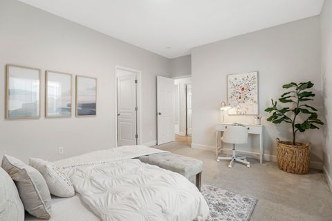 Tiny photo for 20688 White Dove Lane, Bend, OR 97702 (MLS # 220217187)