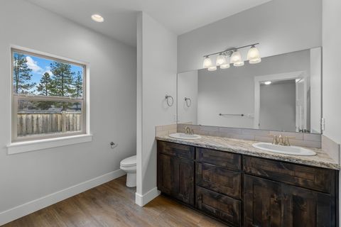 Tiny photo for 16532 Pine Creek Drive, La Pine, OR 97739 (MLS # 220214571)