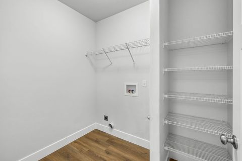 Tiny photo for 16532 Pine Creek Drive, La Pine, OR 97739 (MLS # 220214571)