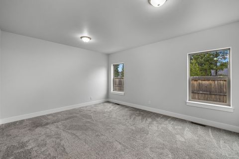 Tiny photo for 16532 Pine Creek Drive, La Pine, OR 97739 (MLS # 220214571)