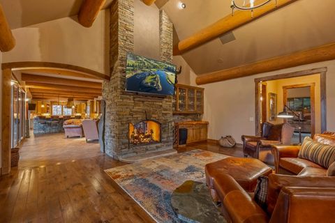 Tiny photo for 23087 Watercourse Way, Bend, OR 97701 (MLS # 220215297)