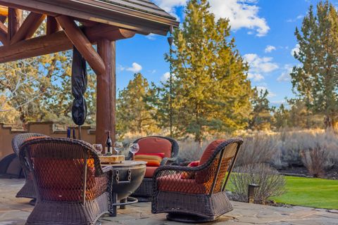 Tiny photo for 23087 Watercourse Way, Bend, OR 97701 (MLS # 220215297)