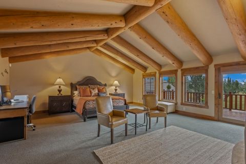 Tiny photo for 23087 Watercourse Way, Bend, OR 97701 (MLS # 220215297)