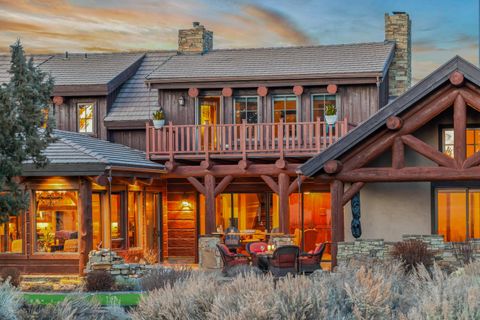 Tiny photo for 23087 Watercourse Way, Bend, OR 97701 (MLS # 220215297)