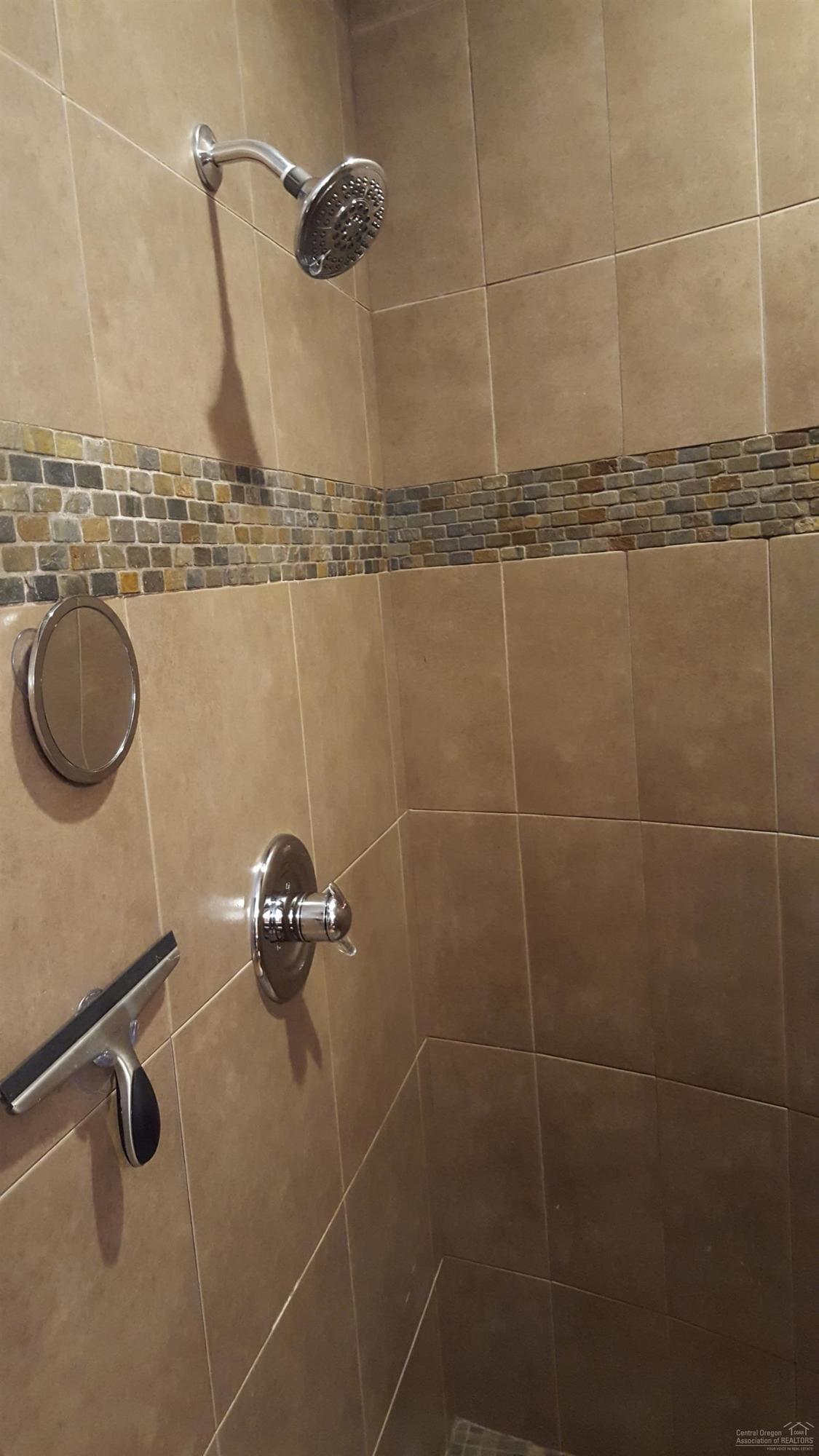 NorthWest Crossing - Residential Income