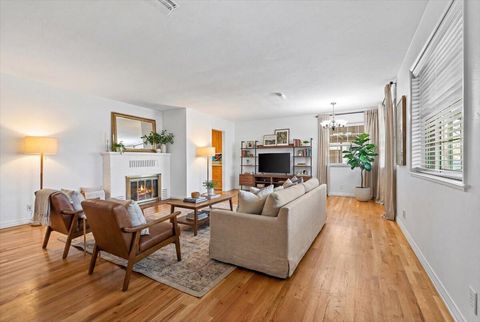 Tiny photo for 1219 Dakota Avenue, Medford, OR 97501 (MLS # 220214094)