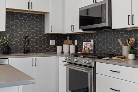 Tiny photo for 1056 W Linda Avenue #Lot 7, Sisters, OR 97759 (MLS # 220213279)