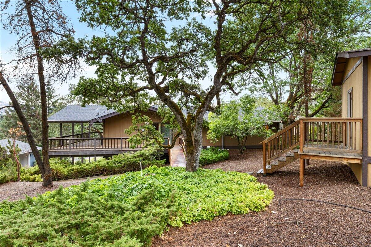 Montcrest Villa - Residential