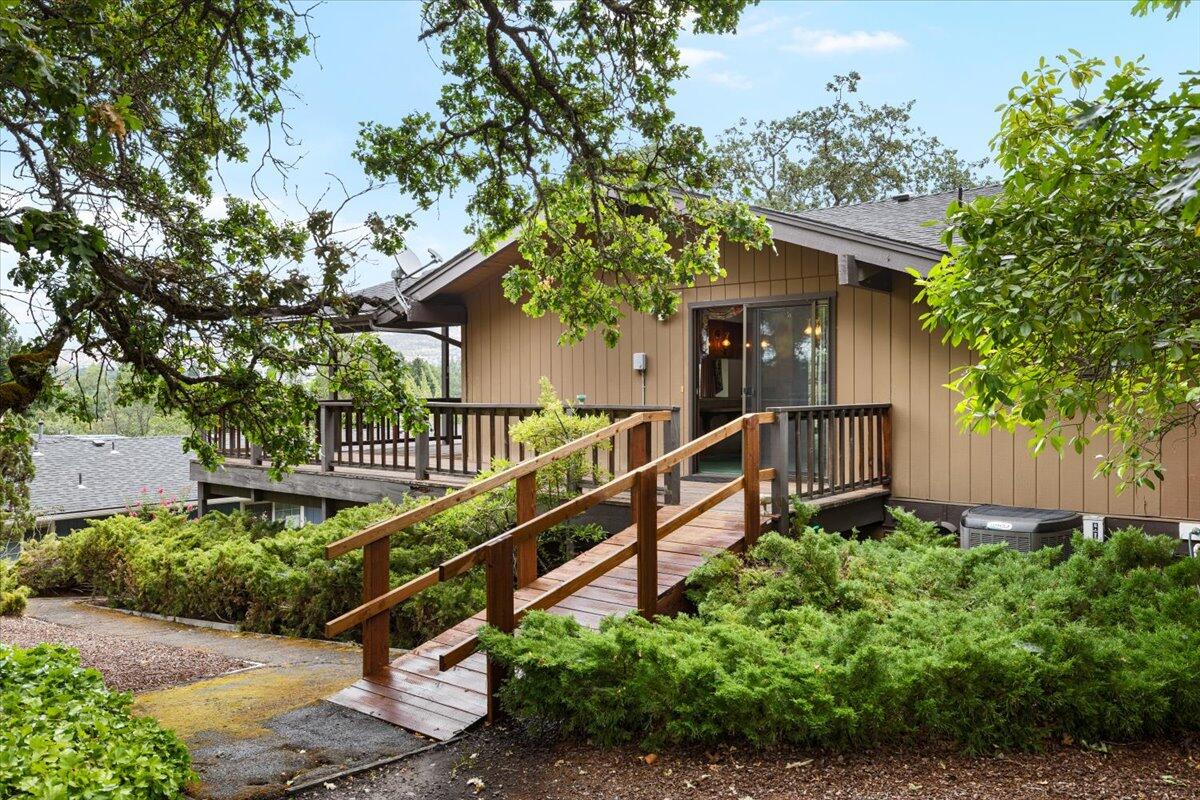 Montcrest Villa - Residential