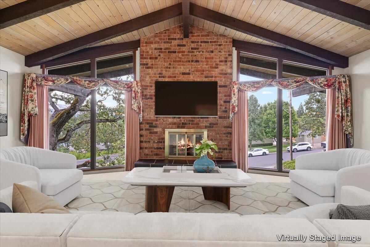 Montcrest Villa - Residential