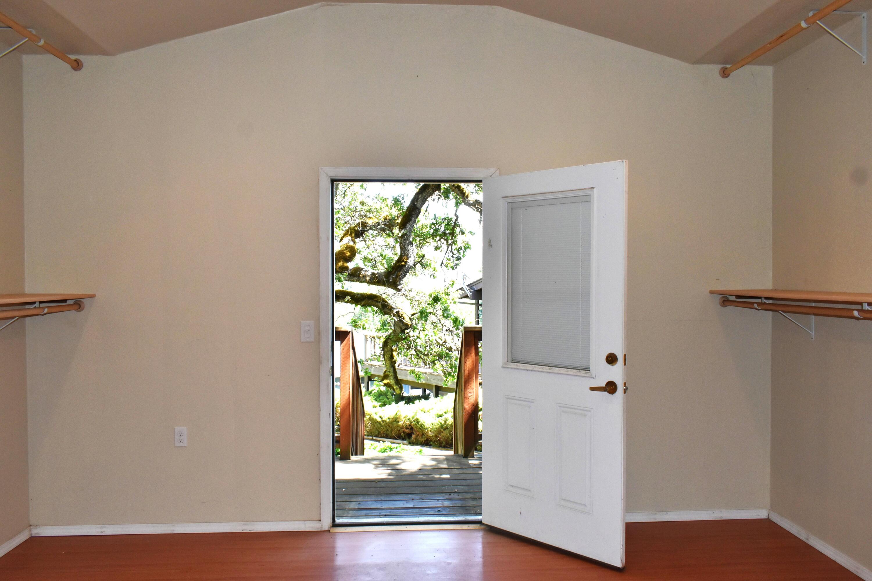 Montcrest Villa - Residential