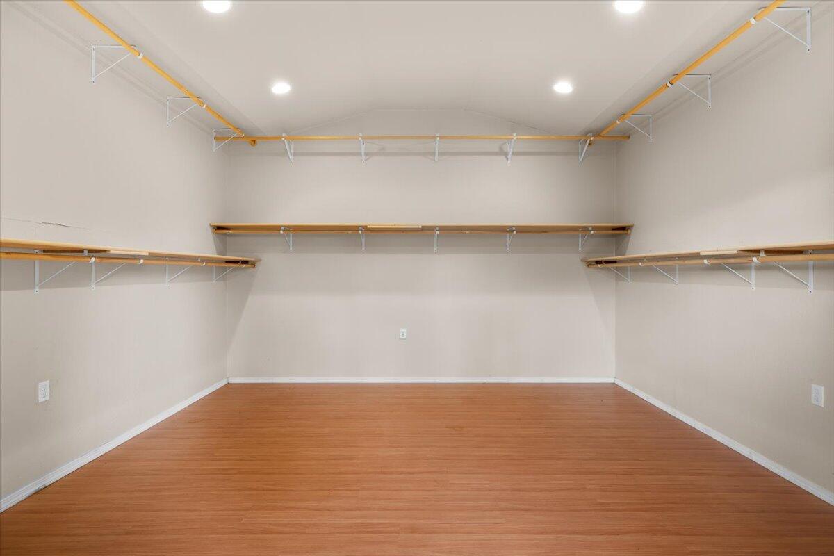 Montcrest Villa - Residential