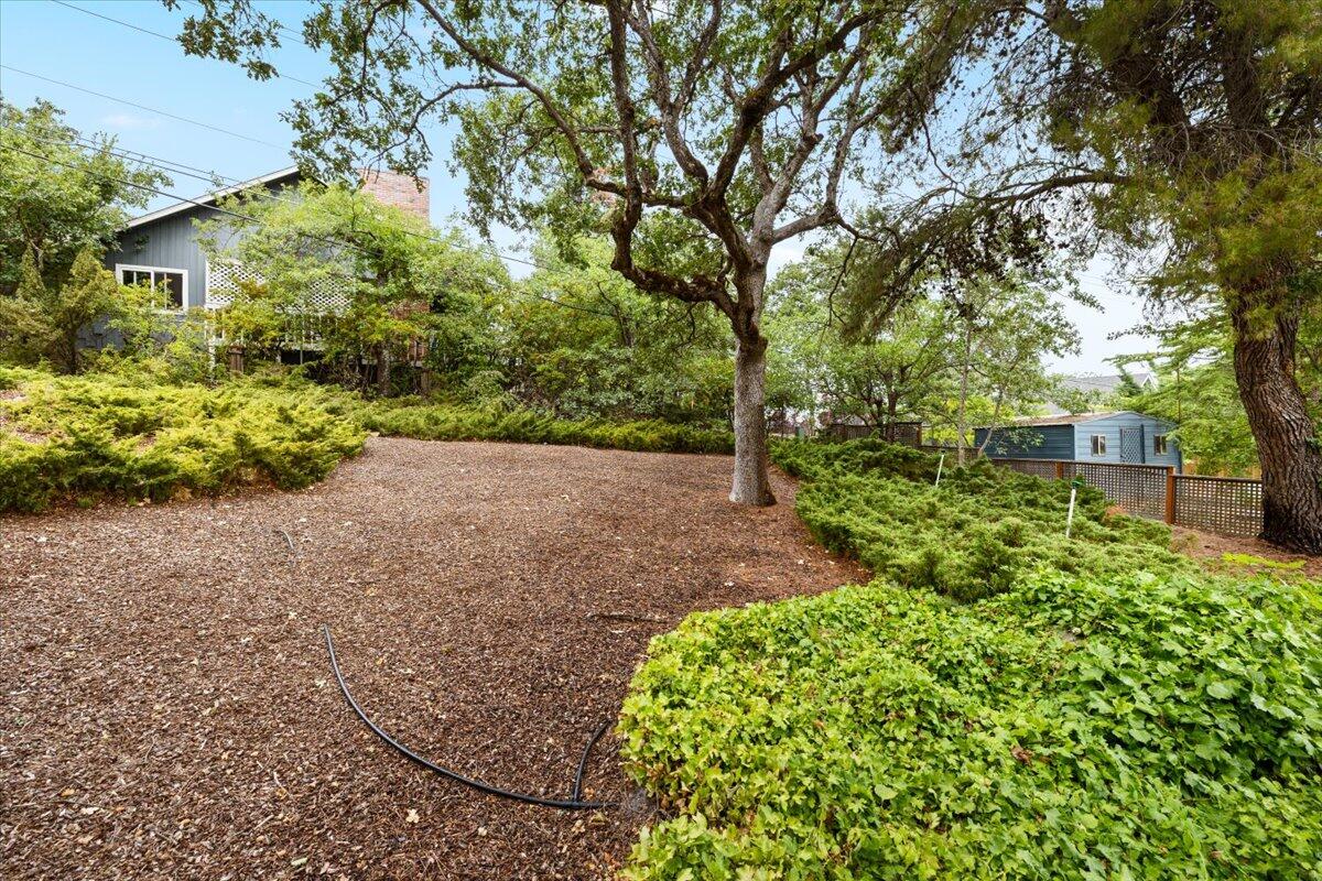 Montcrest Villa - Residential