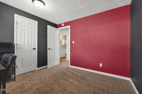 Tiny photo for 4241 Myrtlewood Drive, Klamath Falls, OR 97603 (MLS # 220226681)