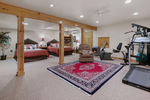 Tiny photo for 69219 Yellow Daisy Lane, Sisters, OR 97759 (MLS # 220213004)