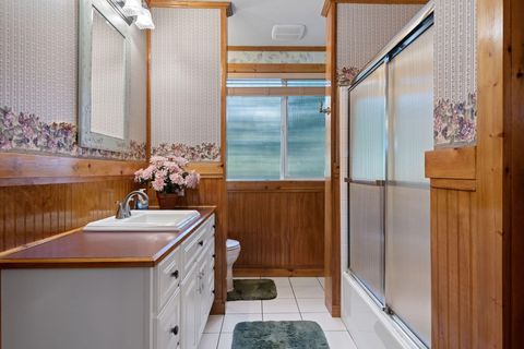 Tiny photo for 69219 Yellow Daisy Lane, Sisters, OR 97759 (MLS # 220213004)