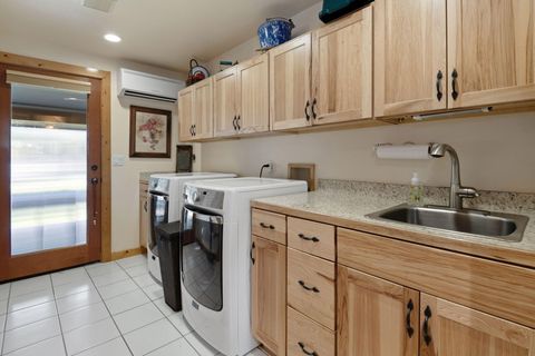 Tiny photo for 69219 Yellow Daisy Lane, Sisters, OR 97759 (MLS # 220213004)