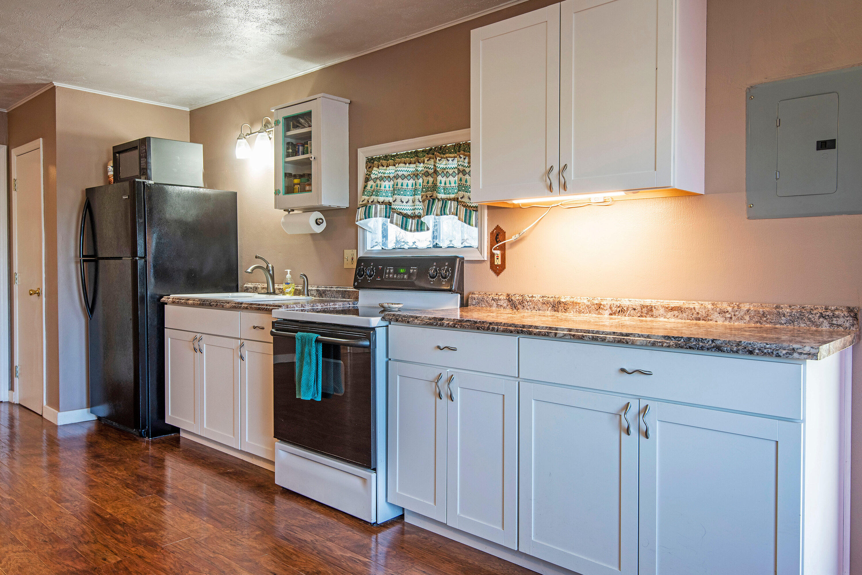 Ponderosa Cascade - Residential