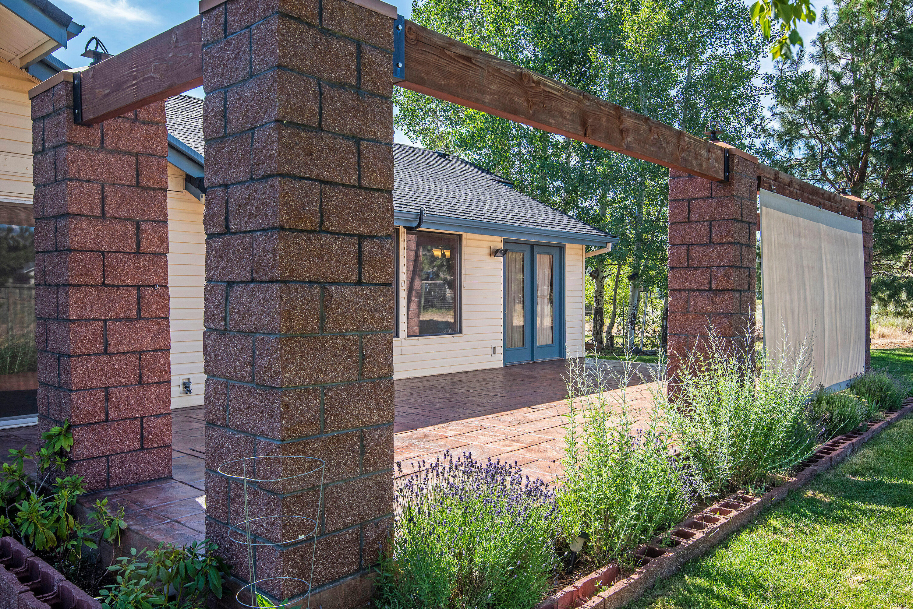 Ponderosa Cascade - Residential