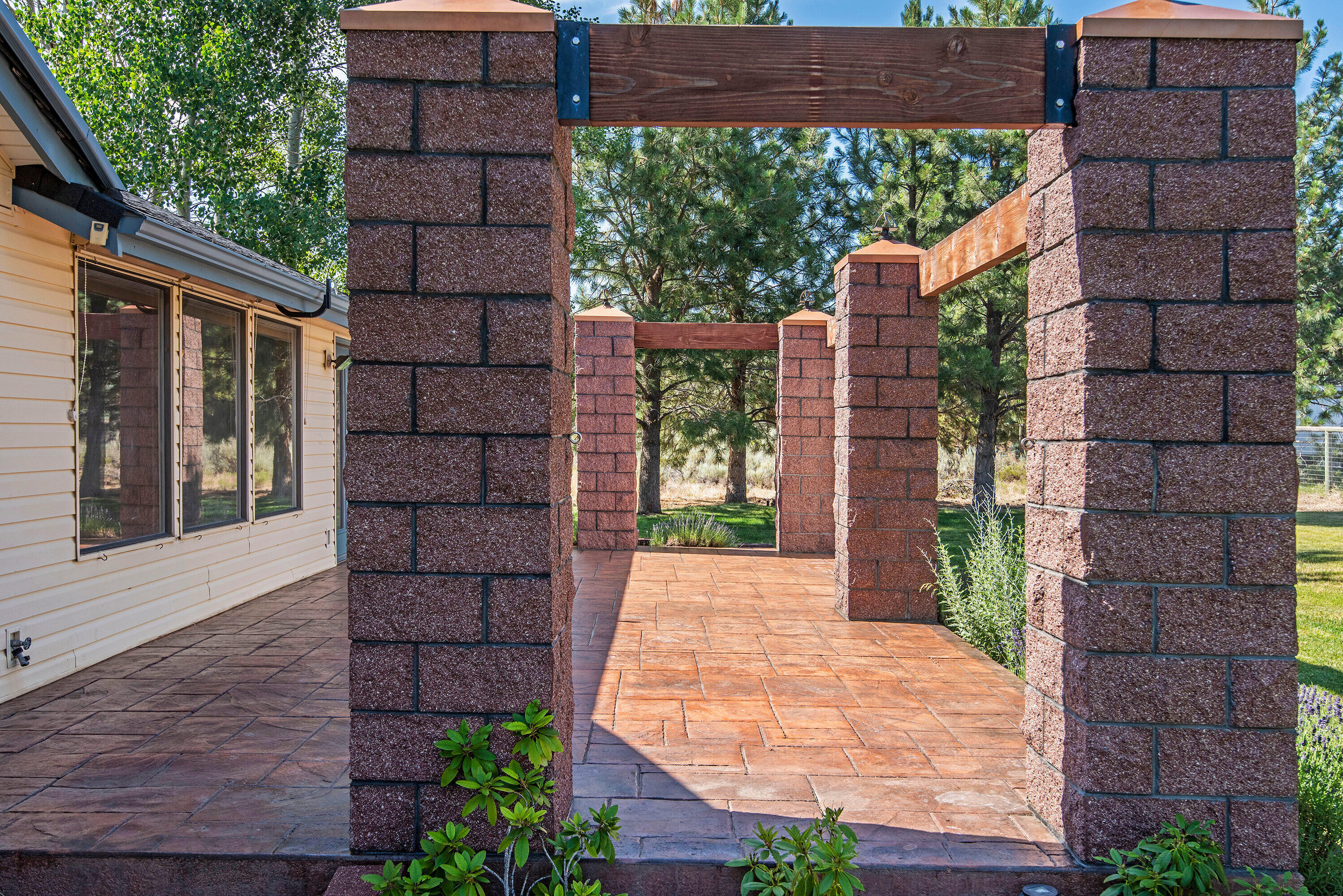 Ponderosa Cascade - Residential