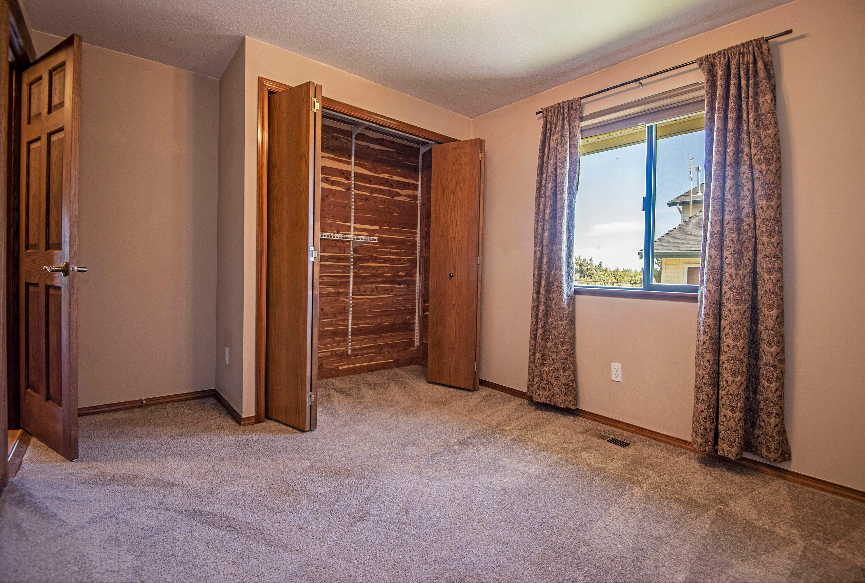 Ponderosa Cascade - Residential