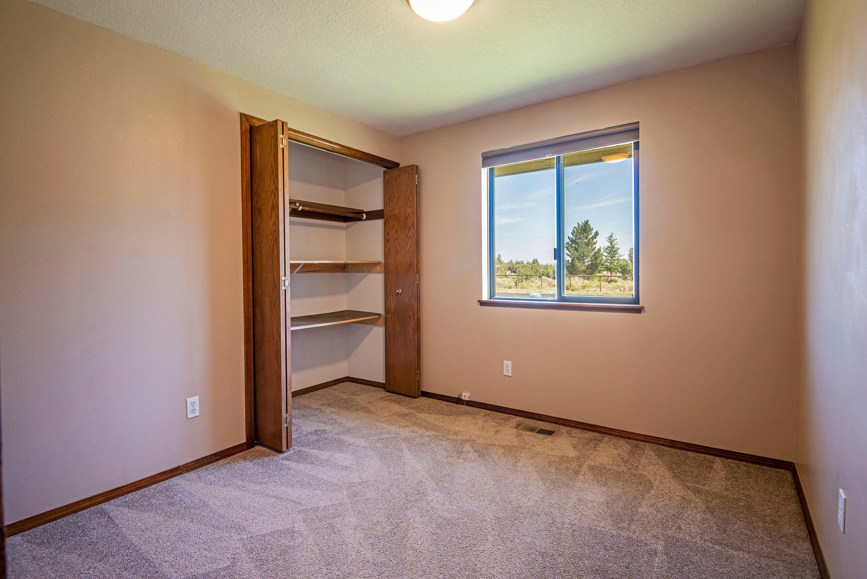 Ponderosa Cascade - Residential