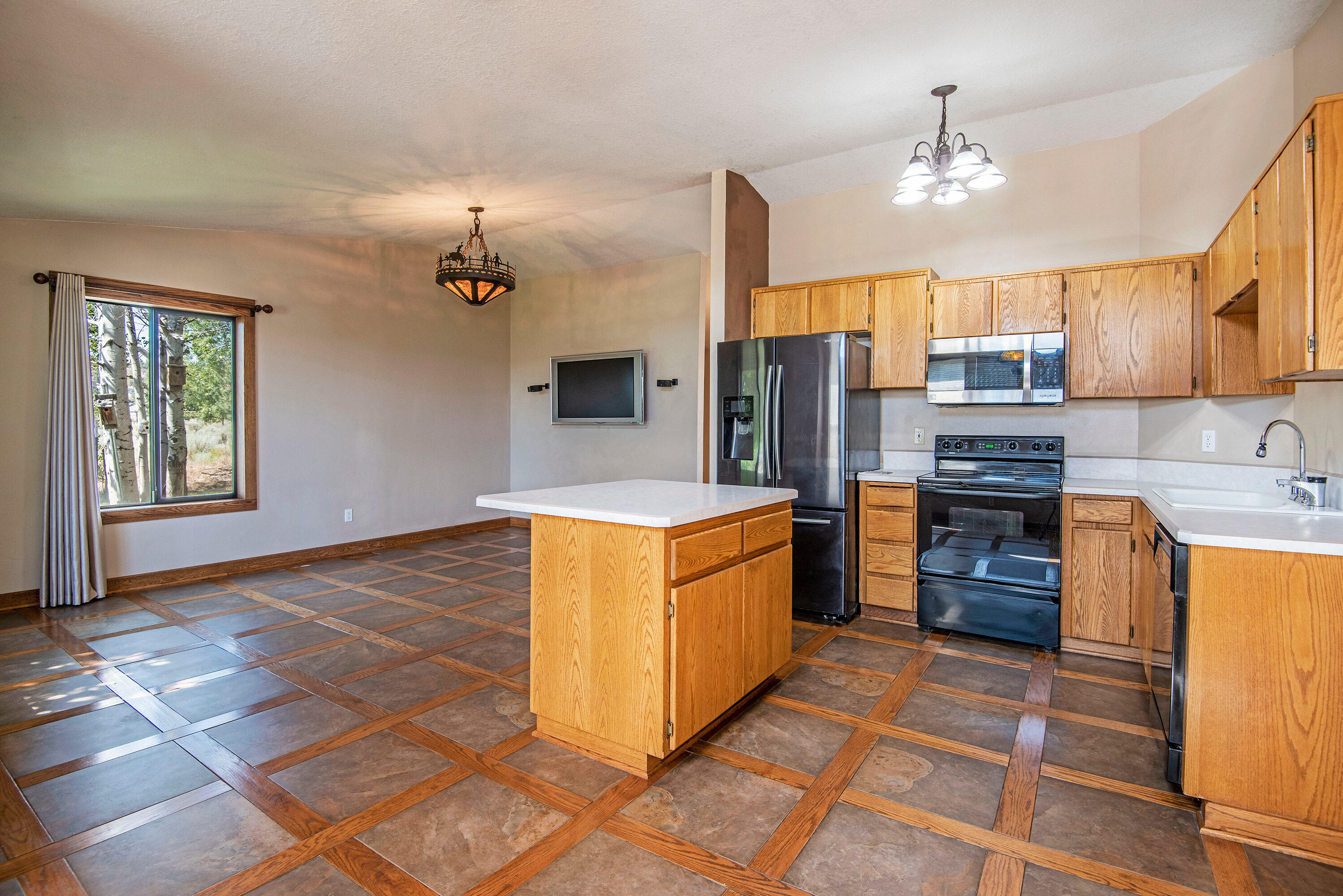 Ponderosa Cascade - Residential