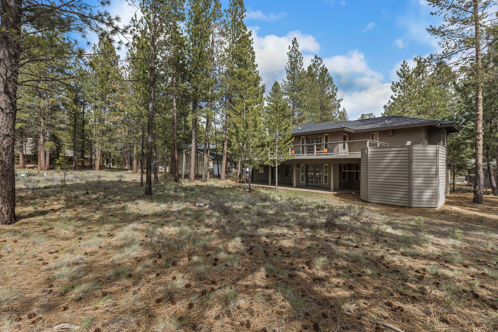 Fairway Point Villag - Residential