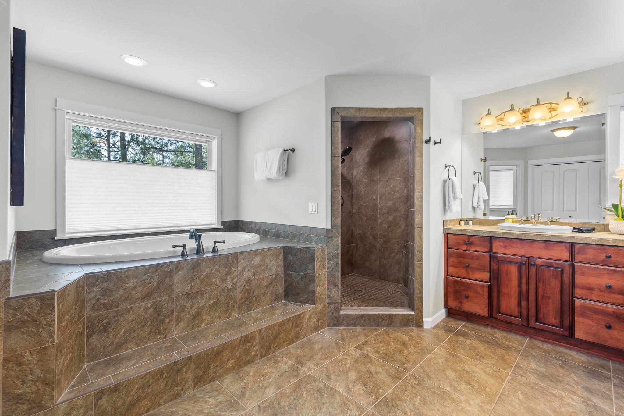 Fairway Point Villag - Residential