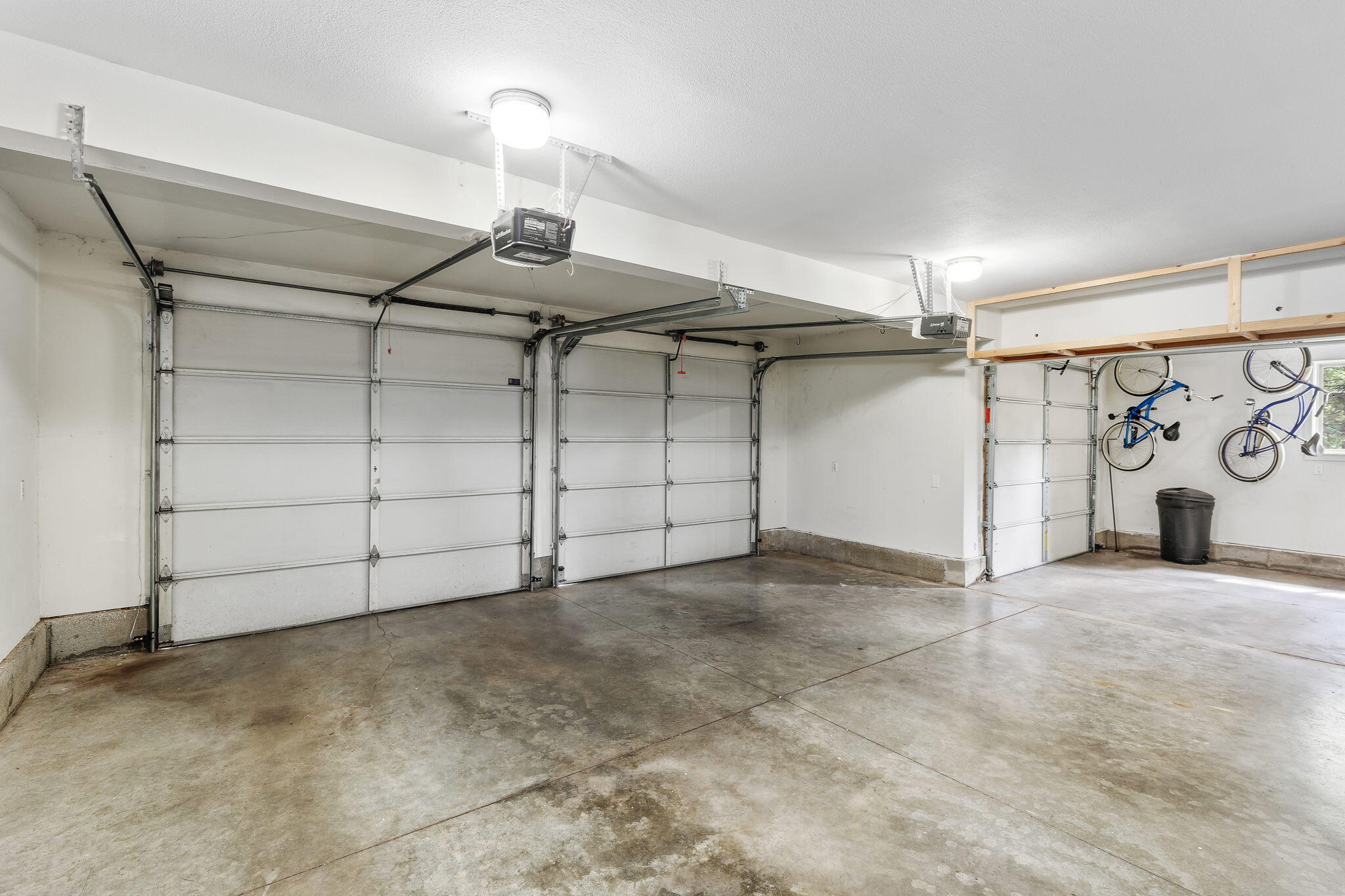 Fairway Point Villag - Residential