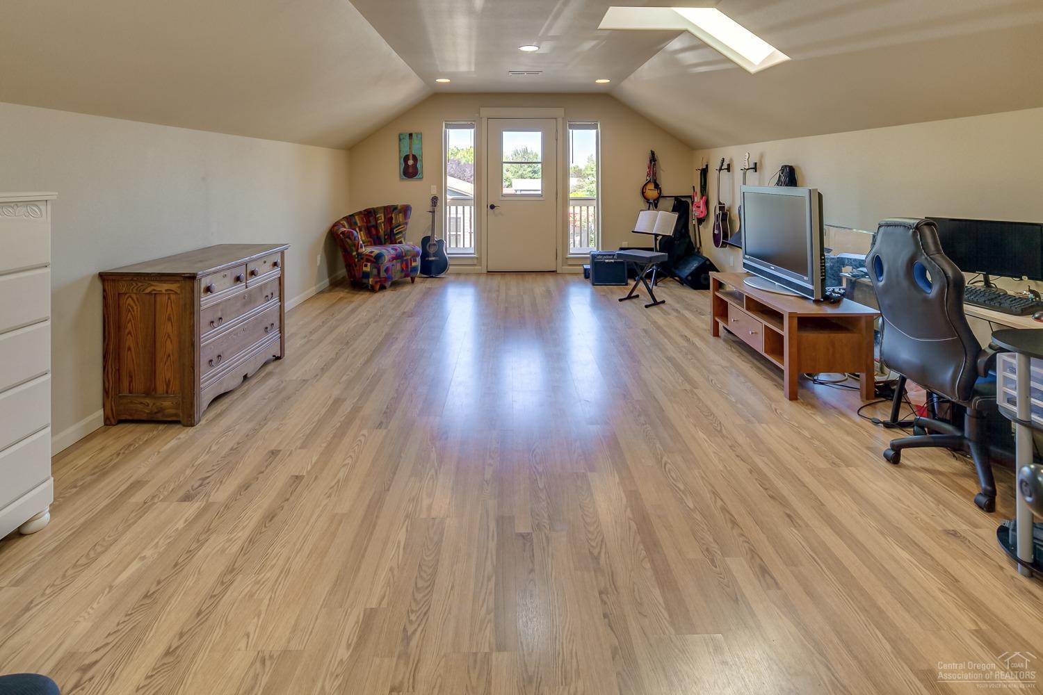 Six Peaks - Residential