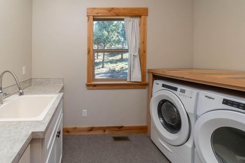 Tiny photo for 7201 NE Johnson Creek Road, Prineville, OR 97754 (MLS # 220219699)