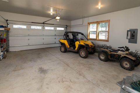 Tiny photo for 7201 NE Johnson Creek Road, Prineville, OR 97754 (MLS # 220219699)