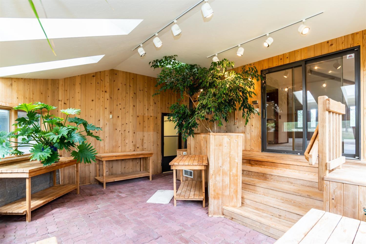 Woodside Ranch - Residential