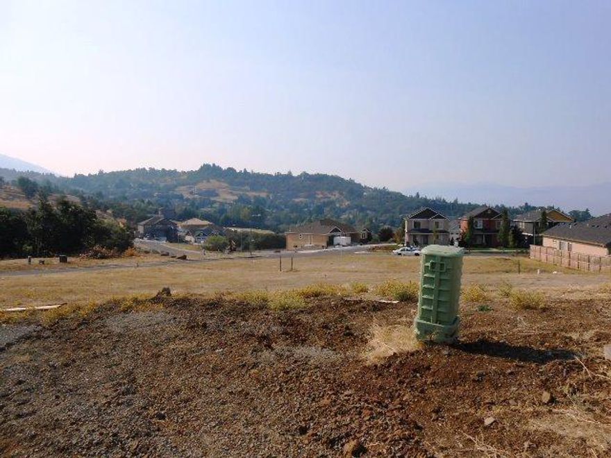 Views! Great location to build your dream home, views of city lights, mountains and the beautiful valley.