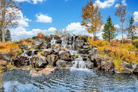 Tiny photo for 17719 Caldera Springs Drive #28, Bend, OR 97707 (MLS # 220217624)