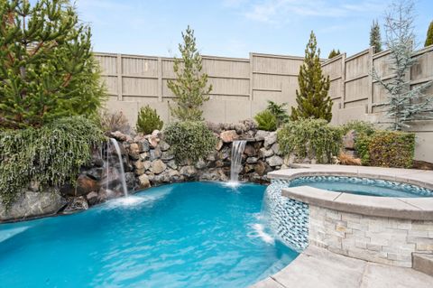 Tiny photo for 4035 Crystal Springs Drive, Medford, OR 97504 (MLS # 220215194)