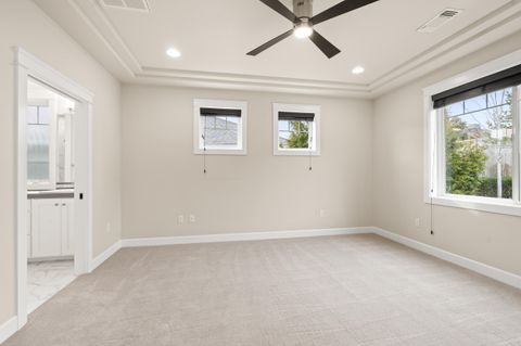 Tiny photo for 4035 Crystal Springs Drive, Medford, OR 97504 (MLS # 220215194)