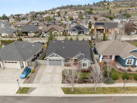 Tiny photo for 4035 Crystal Springs Drive, Medford, OR 97504 (MLS # 220215194)
