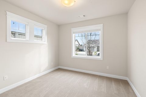 Tiny photo for 4035 Crystal Springs Drive, Medford, OR 97504 (MLS # 220215194)