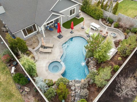 Tiny photo for 4035 Crystal Springs Drive, Medford, OR 97504 (MLS # 220215194)