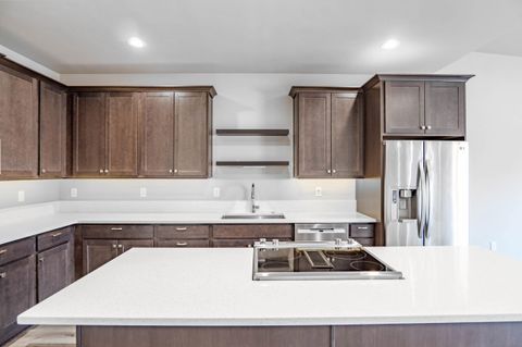 Tiny photo for 3610 SW Badger Avenue, Redmond, OR 97756 (MLS # 220220240)